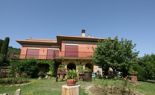 Villa in Sarteano, Tuscany, Italy 1