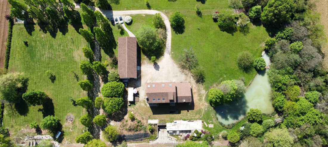 Villa in Riese Pio X, Veneto, Italy 2 - 14133746