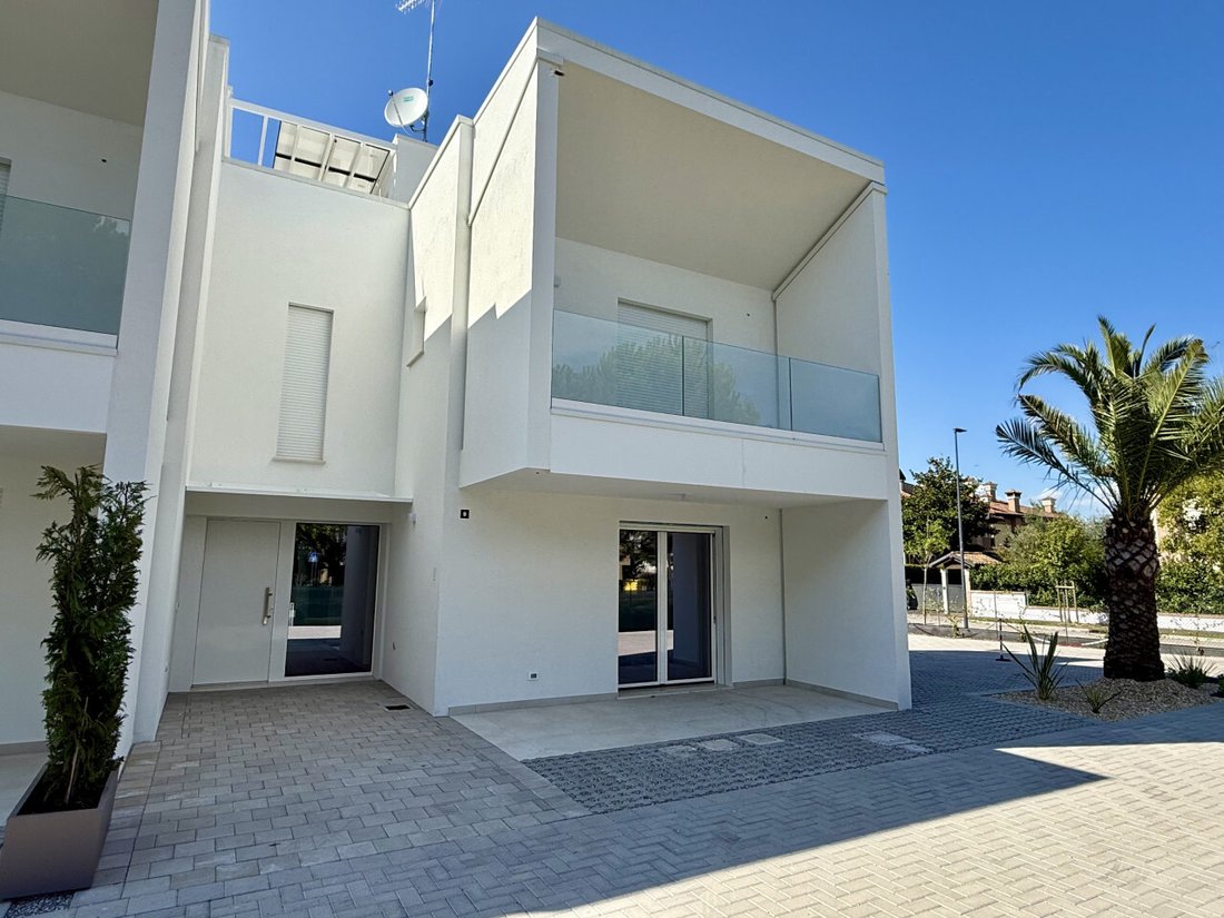 House in Lignano Sabbiadoro, Friuli – Venezia Giulia, Italy 1 - 16000582