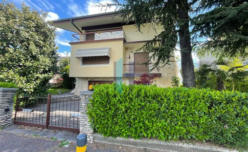 Villa in Prealpino Village, Brescia, Italy 1