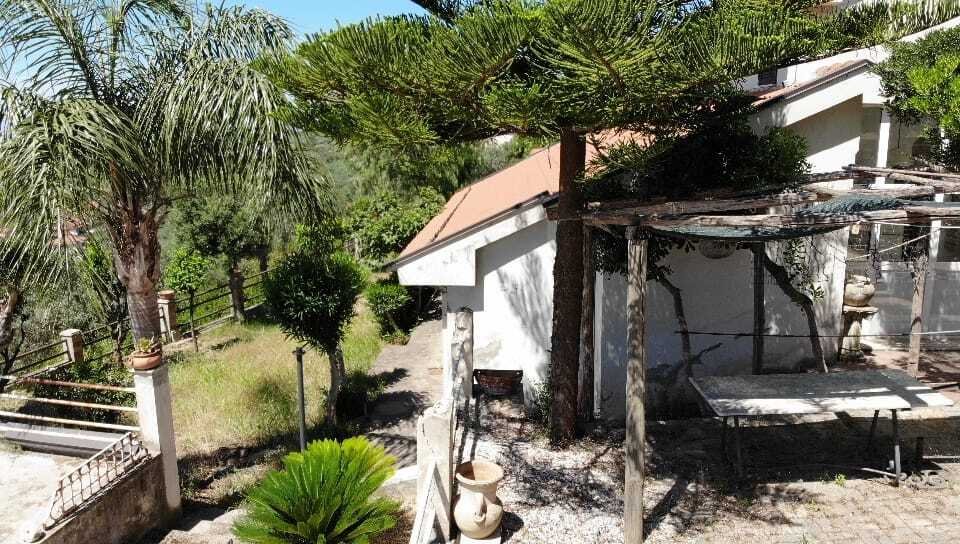 Villa in Eboli, Campania, Italy 1 - 14382478