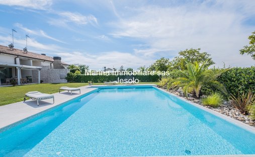 Villa in Jesolo Town, Jesolo, Veneto 1