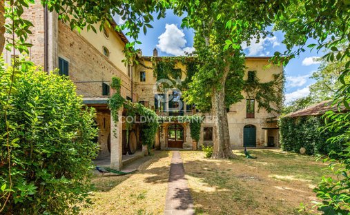 Villa in Historic Center, Perugia, Italy 1