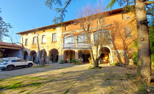 House in San Zeno Naviglio, Lombardy, Italy 1