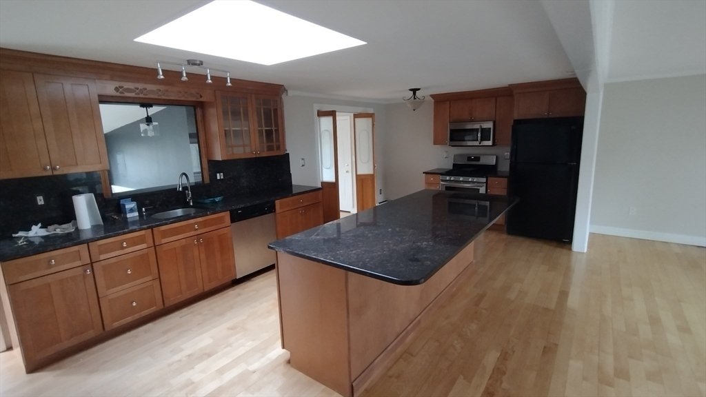 House in Saugus, Massachusetts, United States 3 - 16022763