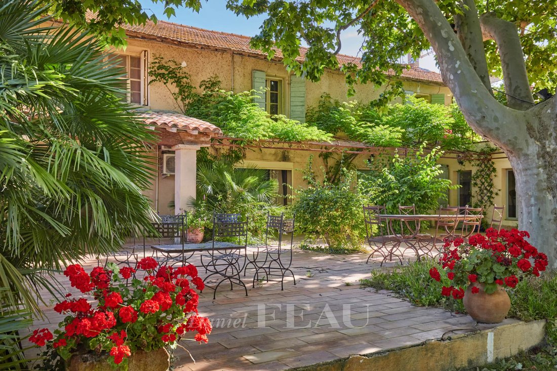 Casa de Campo en Arles, Provenza-Alpes-Costa Azul, Francia 4 - 16021589