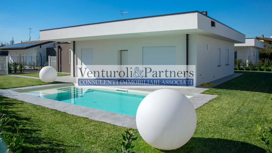 Villa in Soiano del Lago, Lombardy, Italy 2 - 15929921