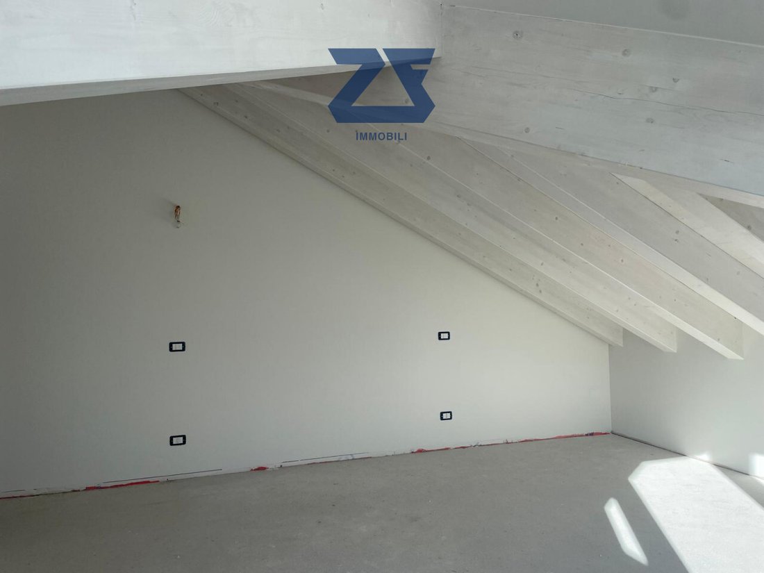 Apartment in Castelfranco Veneto, Veneto, Italy 2 - 14850414
