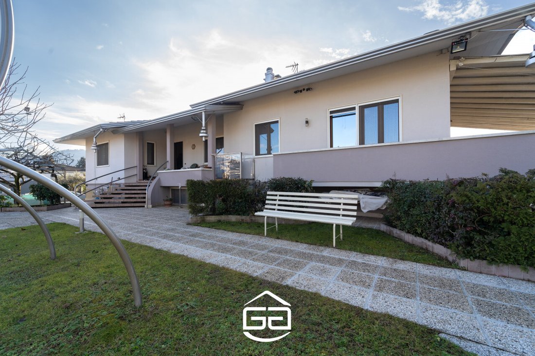 Villa in Malo, Veneto, Italy 1 - 15092912