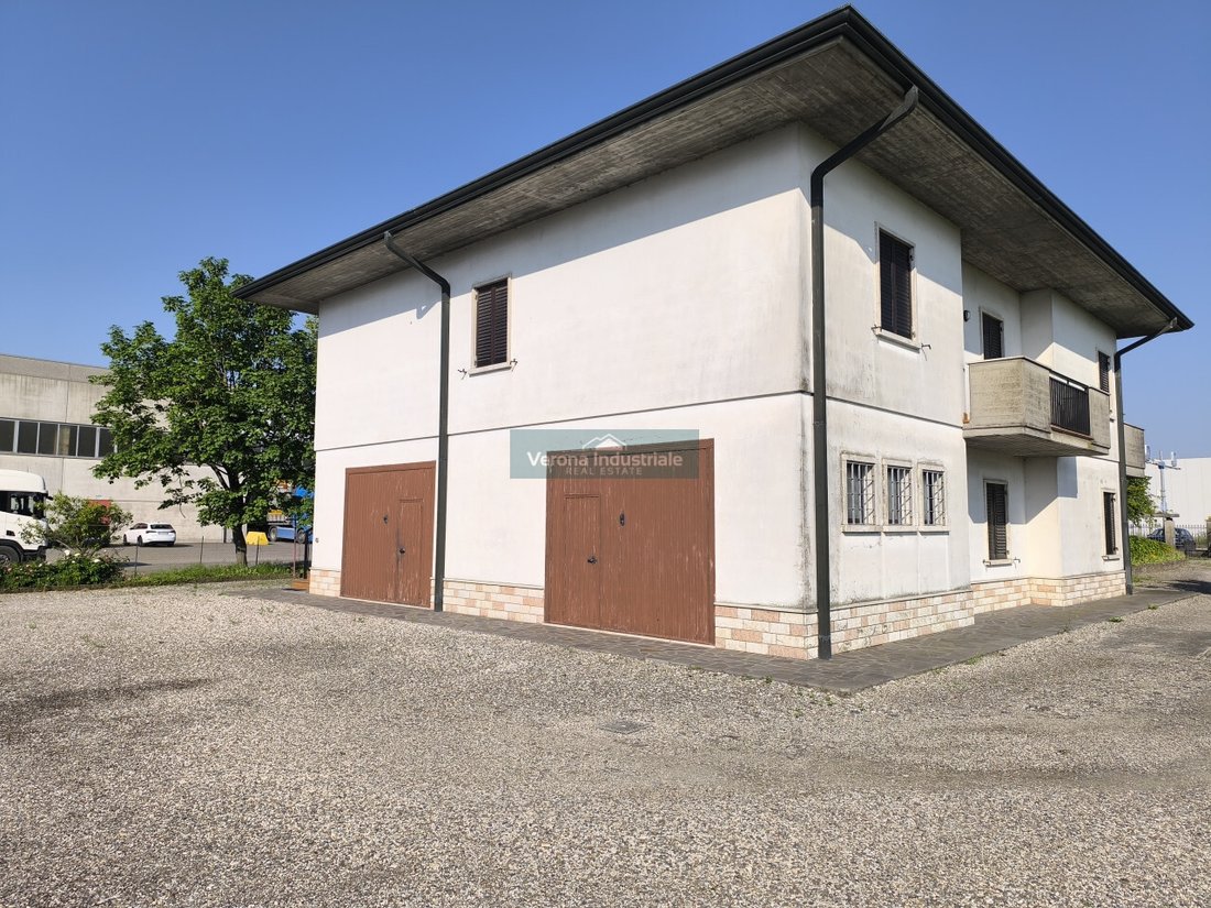 Land in Nogarole Rocca, Veneto, Italy 5 - 15592571