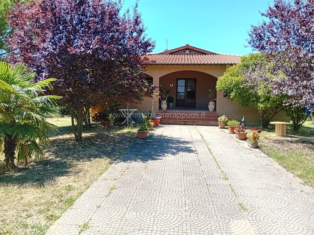 House in Siena, Tuscany, Italy 1 - 15144616