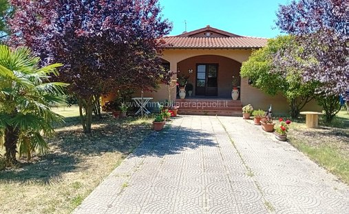 House in Siena, Tuscany, Italy 1