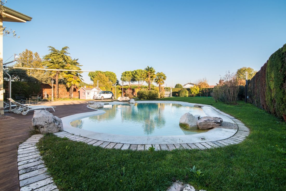Villa in Abano Terme, Veneto, Italy 1 - 13642236