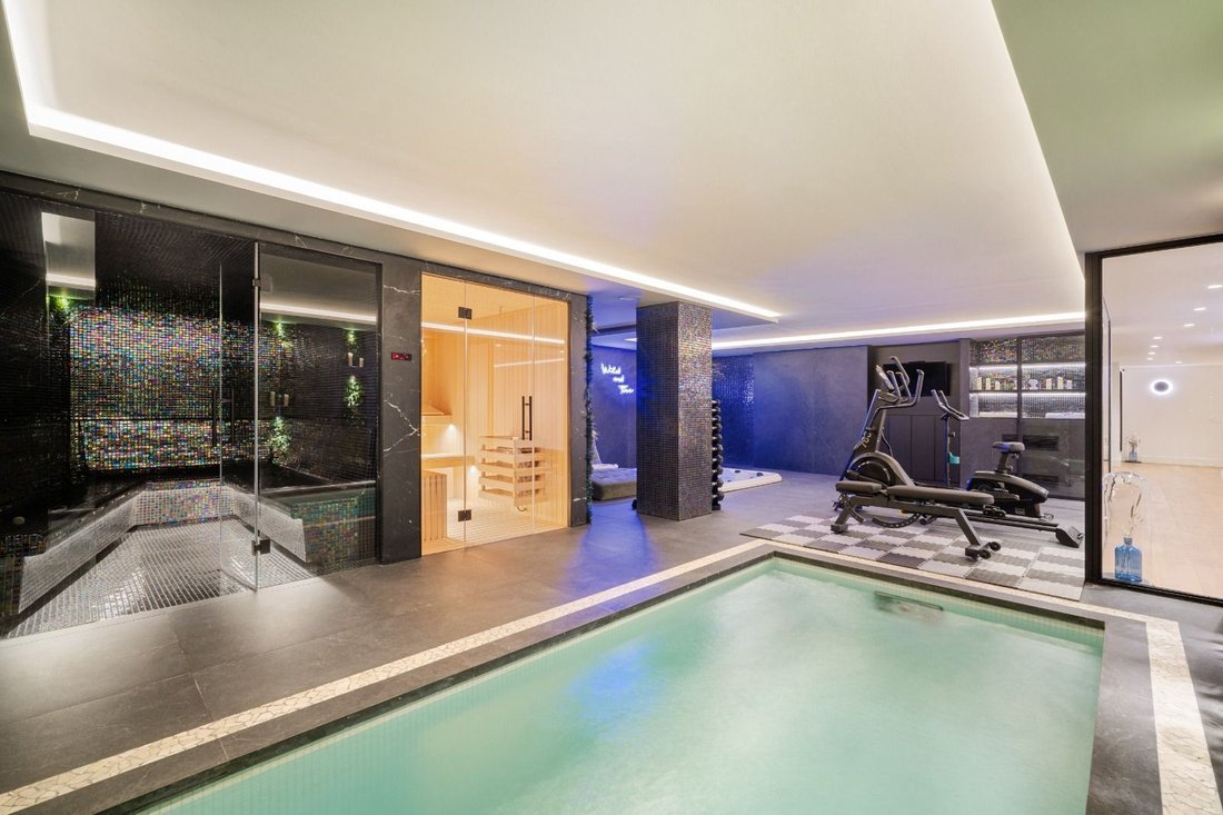 Villa in Nueva Andalucia, Marbella, Spain 2 - 16024553