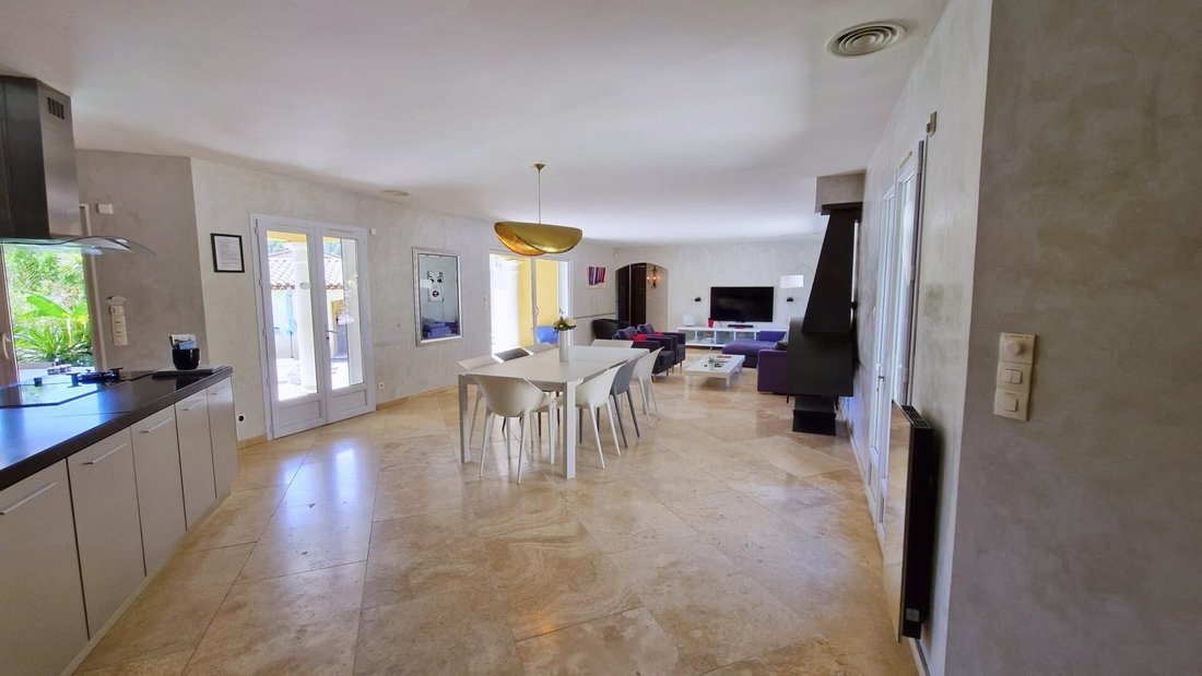 House in Est, Solliès-Pont, France 2 - 16022315