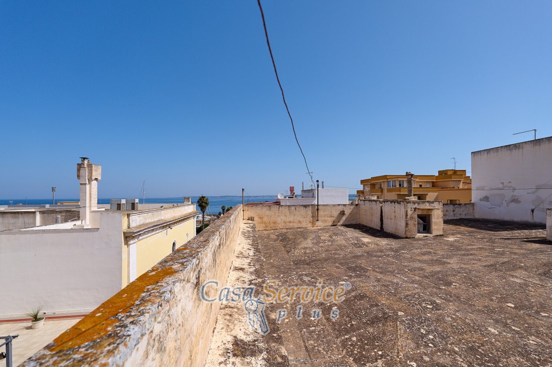 The Star-Vaulted Palace Where Sea Meets Sky in Gallipoli’s Heart