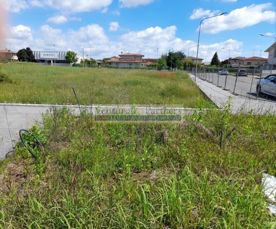 Land in Manerba del Garda, Lombardy, Italy 4 - 13023543