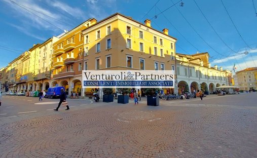 Apartment in Historic Center, Brescia, Lombardy 1