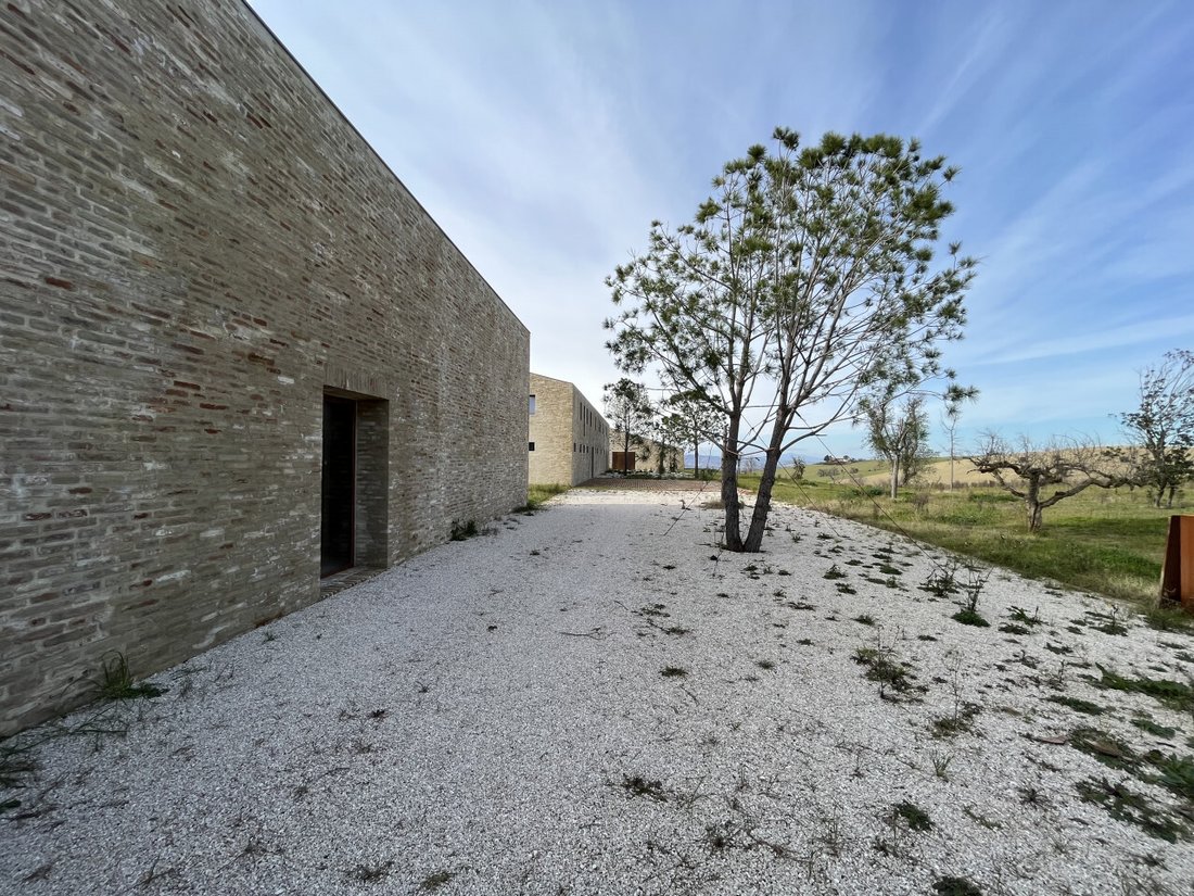 Villa in Historic Center, Iesi, Marche 4 - 12558626