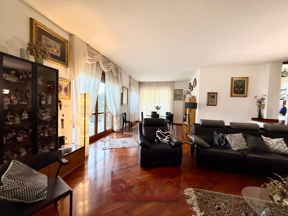 House in San Mauro Torinese, Piedmont, Italy 2 - 15884908