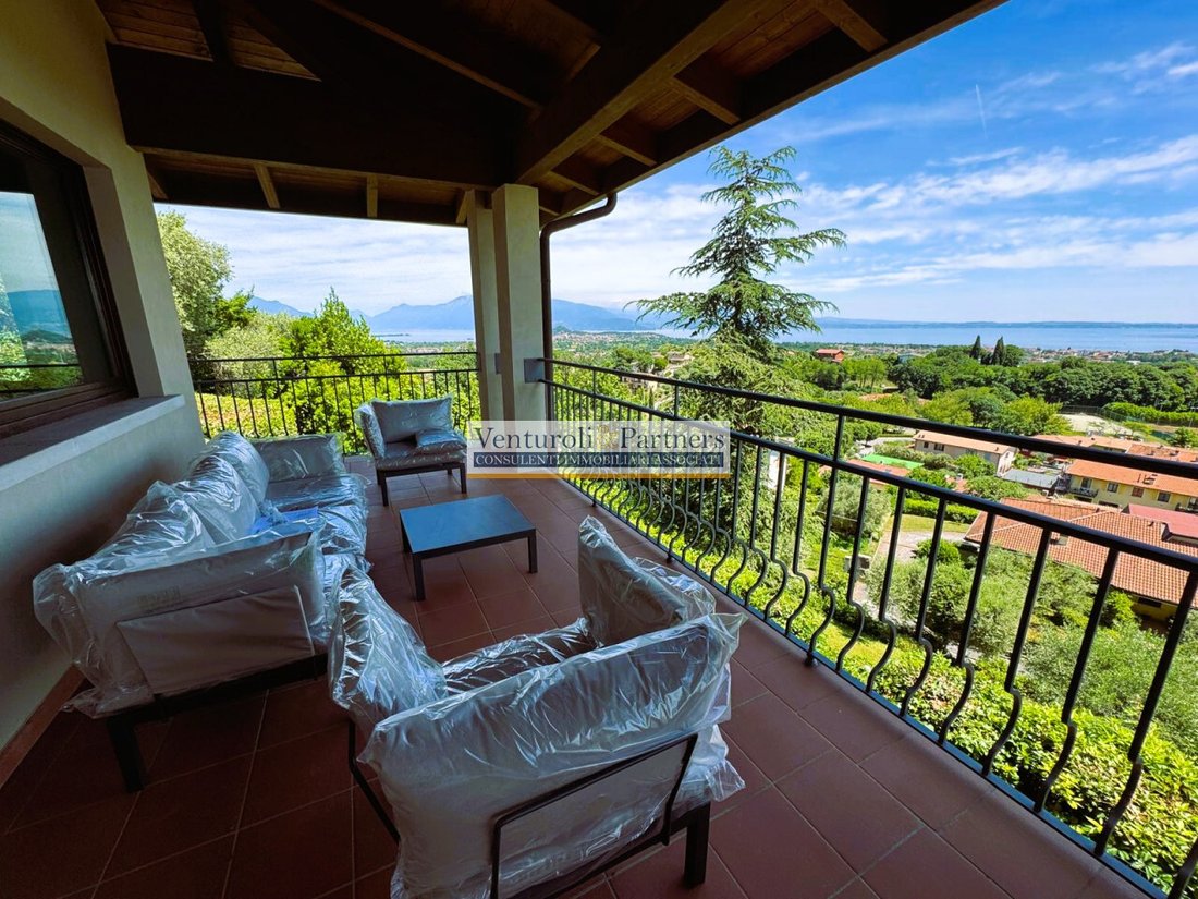 Villa in Soiano del Lago, Lombardy, Italy 2 - 15754221