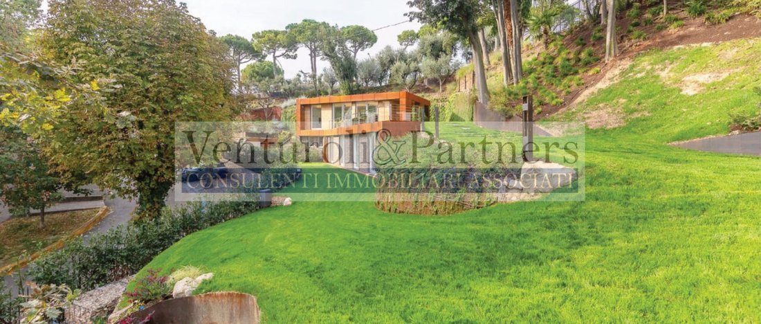 Villa in Hill Zone, Padenghe sul Garda, Lombardy 4 - 14795058