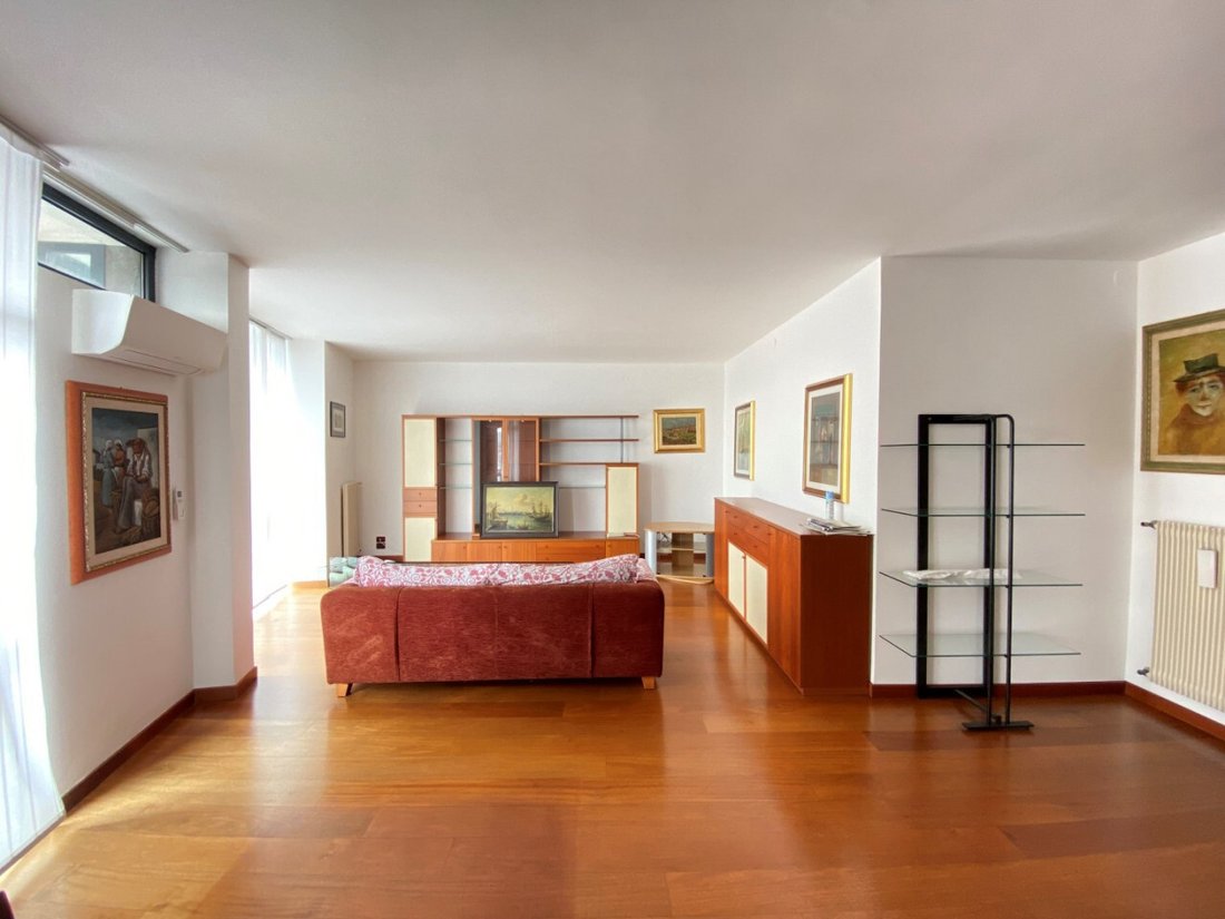 Apartment in Bassano del Grappa, Veneto, Italy 1 - 12667426
