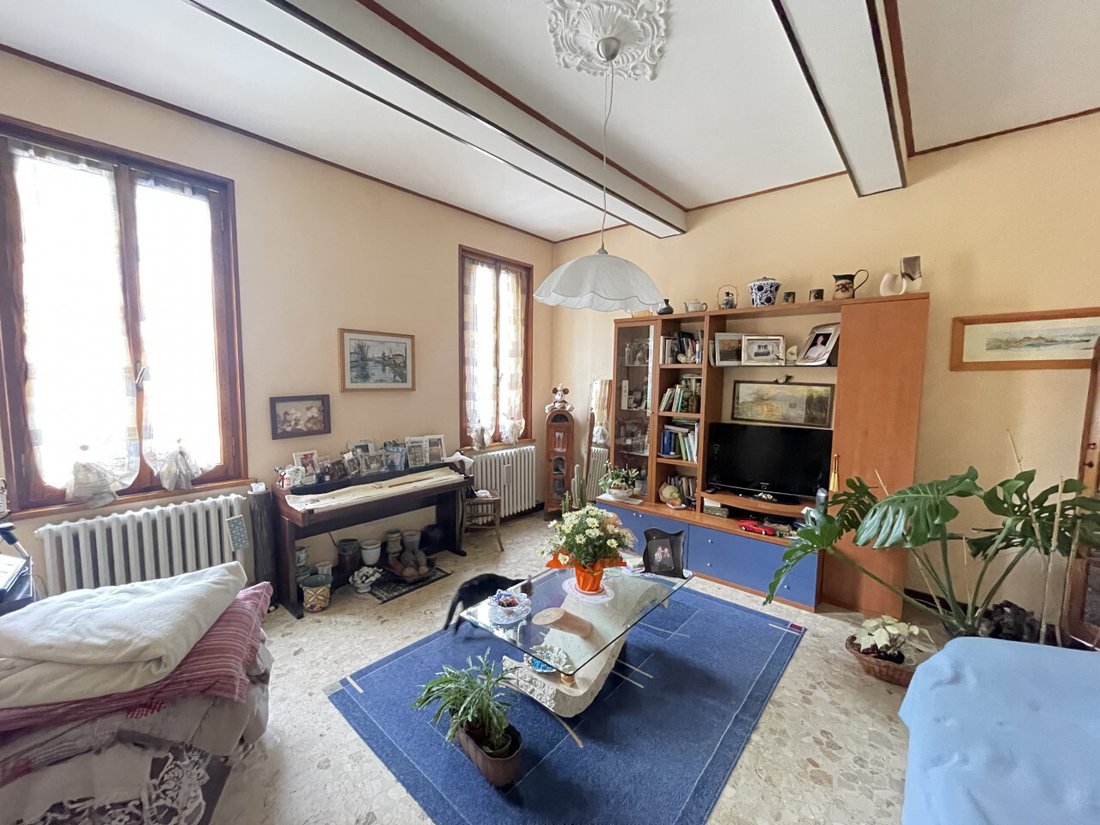 House in Center, Suzzara, Lombardy 4 - 12741376