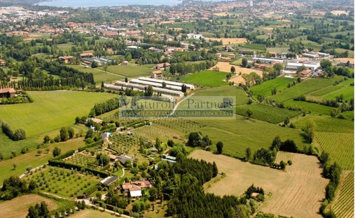 Villa in Soiano del Lago, Lombardy, Italy 1