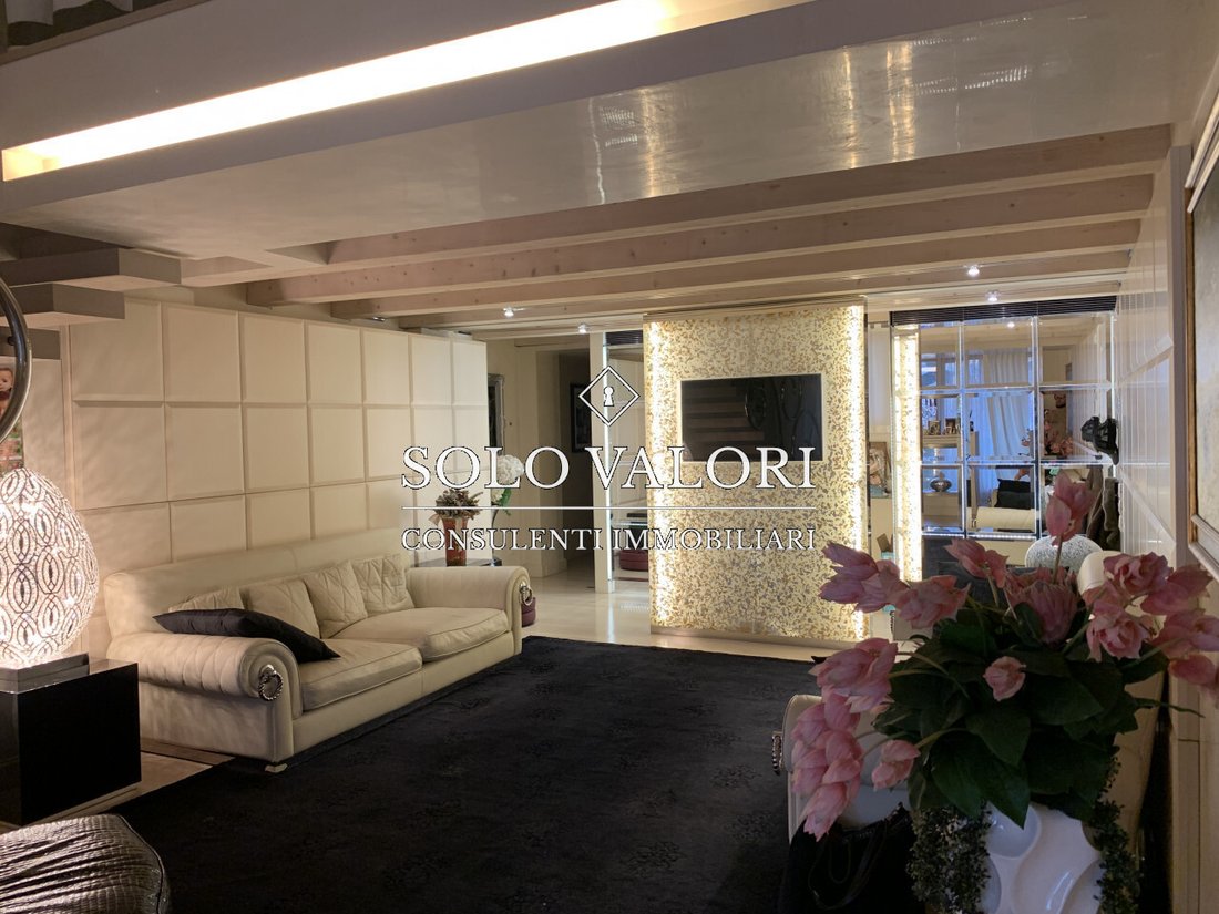 Apartment in Castelfranco Veneto, Veneto, Italy 4 - 15478946