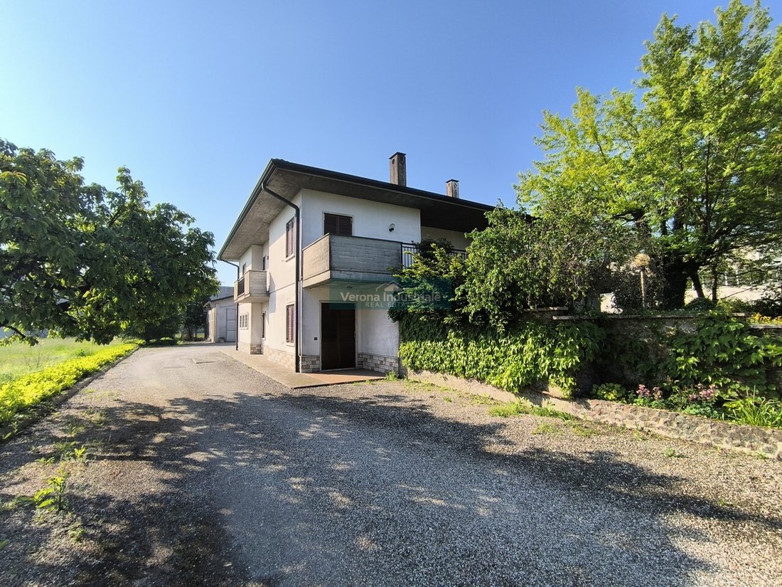 Land in Nogarole Rocca, Veneto, Italy 3 - 15592571