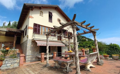 Villa a Periferia Nord, Sanremo, Liguria 1