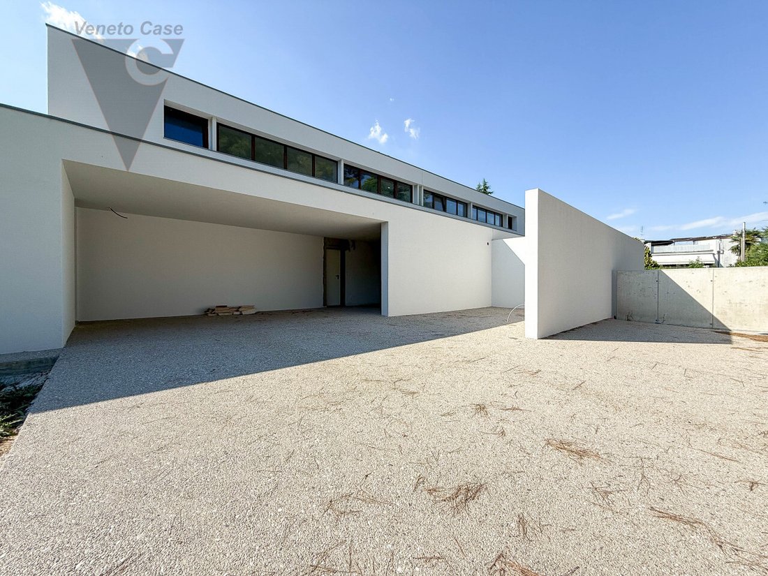 House in Noventa Padovana, Veneto, Italy 4 - 15921968