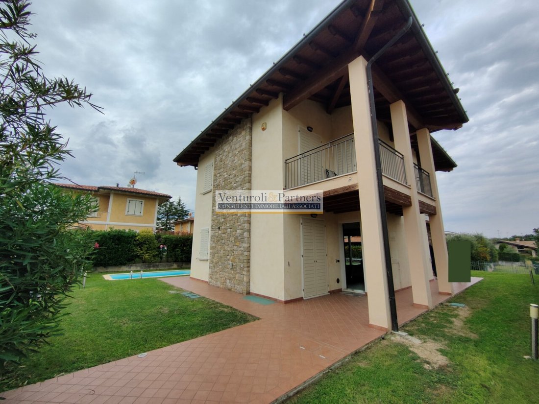 Villa in Manerba del Garda, Lombardy, Italy 3 - 15383856