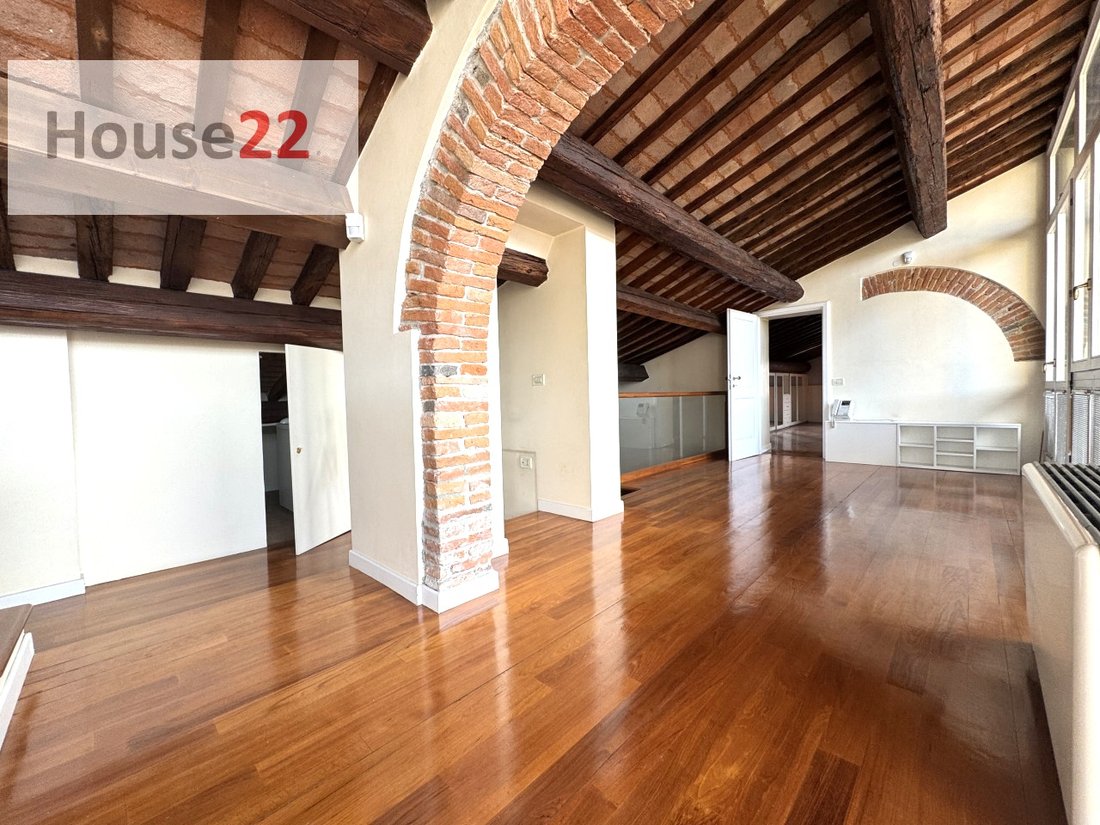 Apartment in Center, Vicenza, Veneto 5 - 15929913