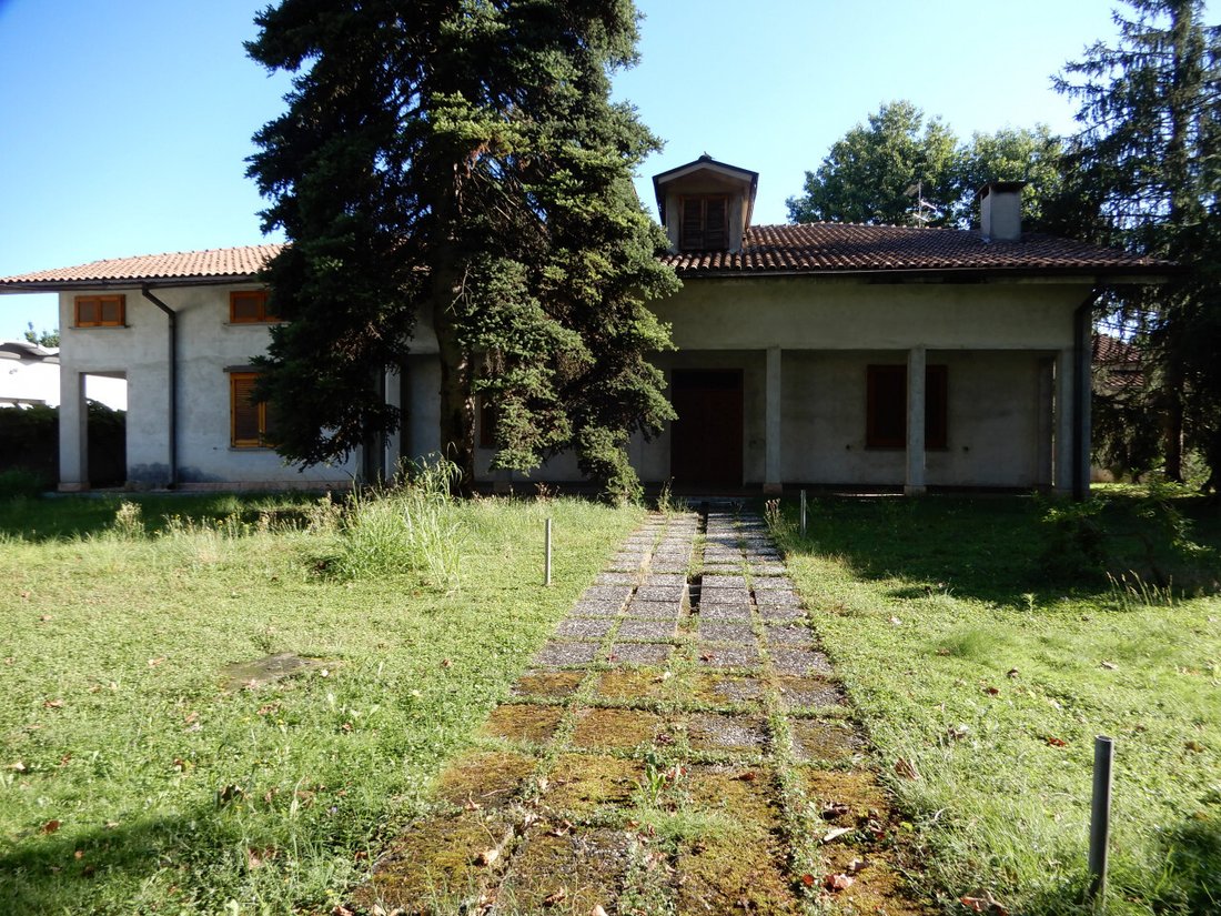 Villa in Center, Suzzara, Lombardy 3 - 15291146