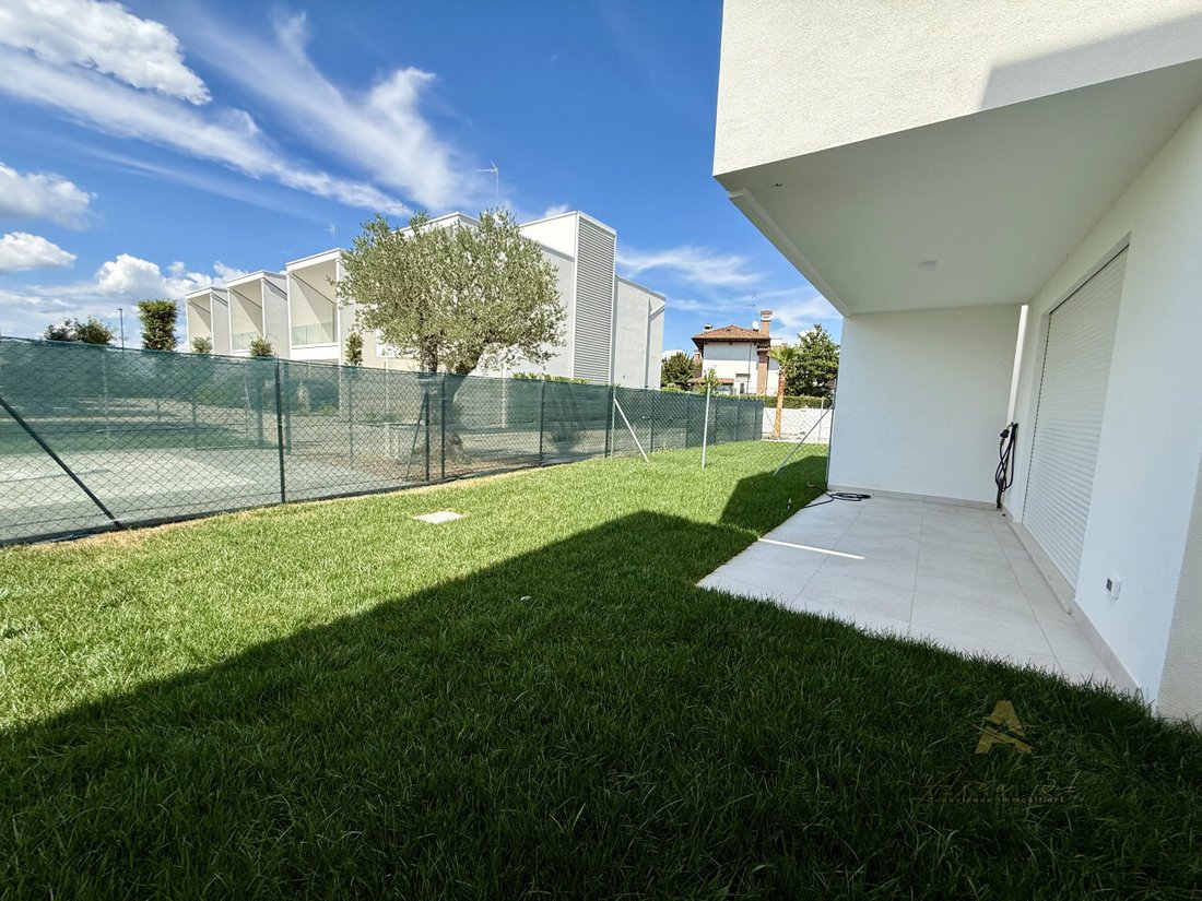 House in Lignano Sabbiadoro, Friuli – Venezia Giulia, Italy 2 - 16000582