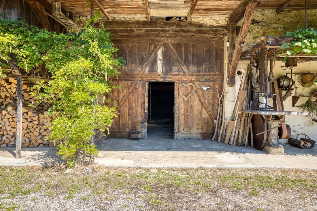 House in Belmont-Luthezieu, Valromey-sur-Seran, France 4 - 16022767