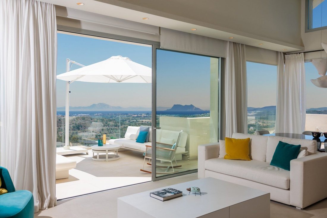 Apartment in Benahavis, Andalusia, Spain 1 - 16023940