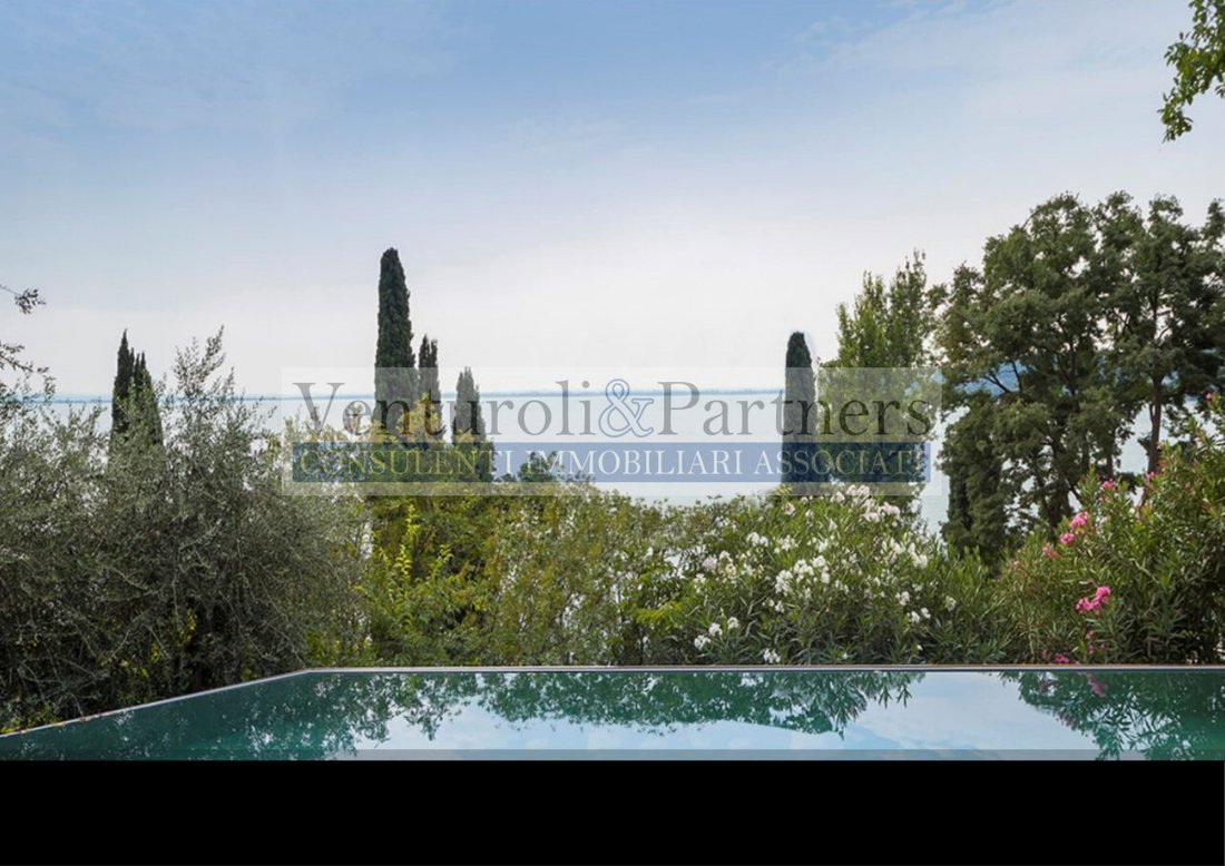 Villa in Hill Zone, Padenghe sul Garda, Lombardy 3 - 14795058