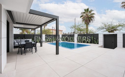 House in Playa De La Malvarrosa, Poblats Maritims, Valencia 1