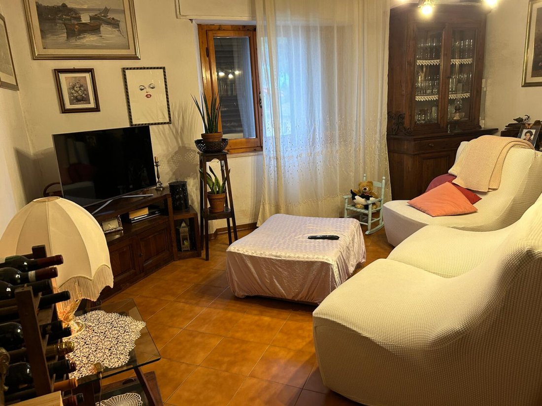 House in Center, Lastra a Signa, Tuscany 3 - 15985559