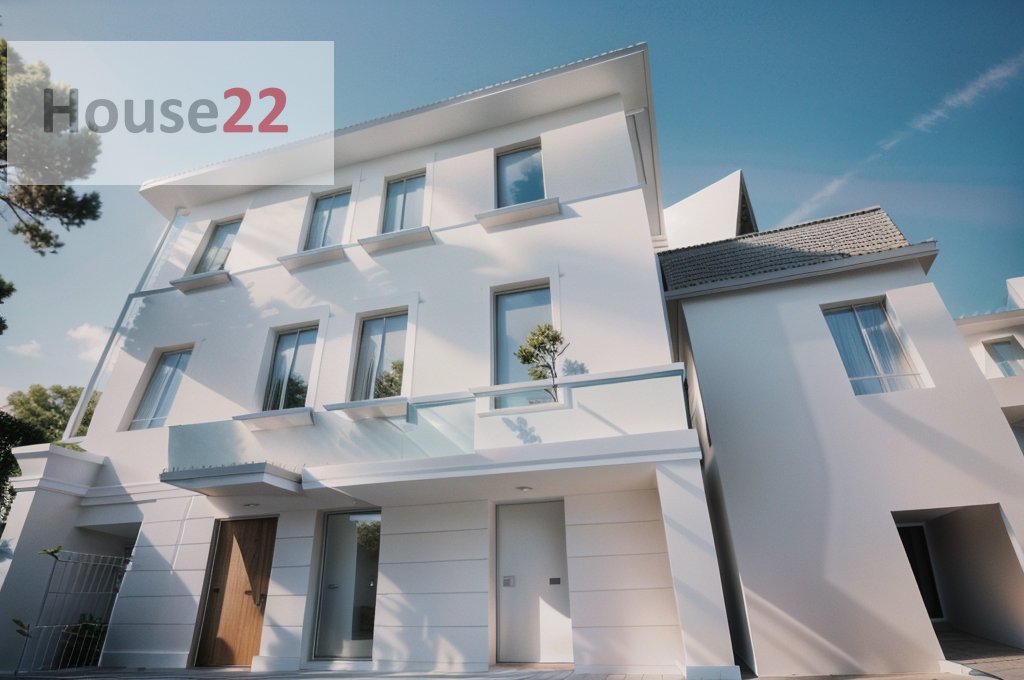The Grand Palazzo of Viale della Pace: A Venetian Canvas Awaits Your Vision