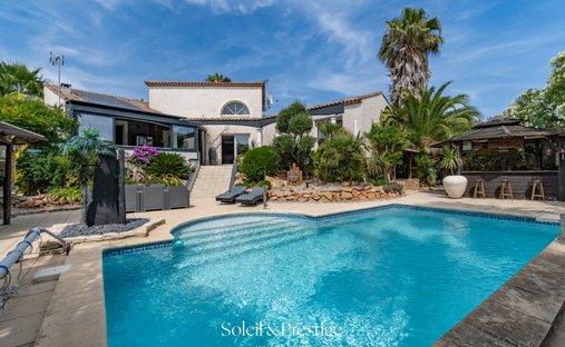House in Cooperative, Agde, France 1