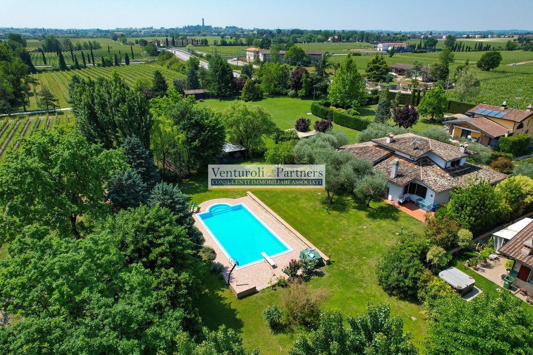 Villa in Punta Grò - Chiodi - Rovizza, Sirmione, Lombardy 1 - 15754217