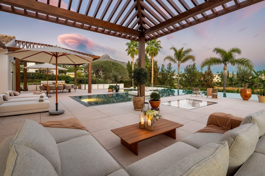 Villa in Nueva Andalucia, Marbella, Spain 1 - 16024041