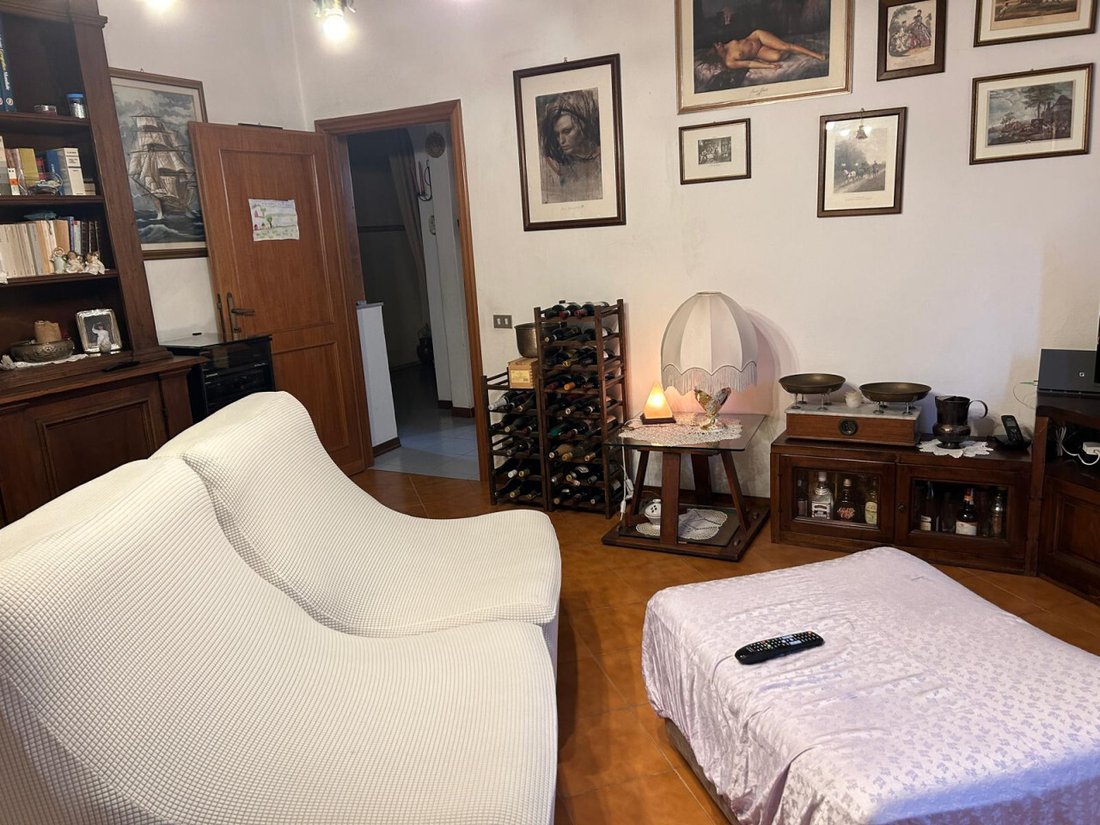 House in Center, Lastra a Signa, Tuscany 4 - 15985559