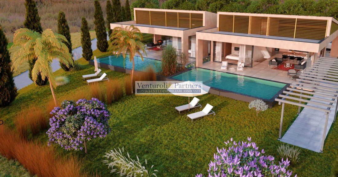 Villa in Manerba del Garda, Lombardy, Italy 1 - 14825820