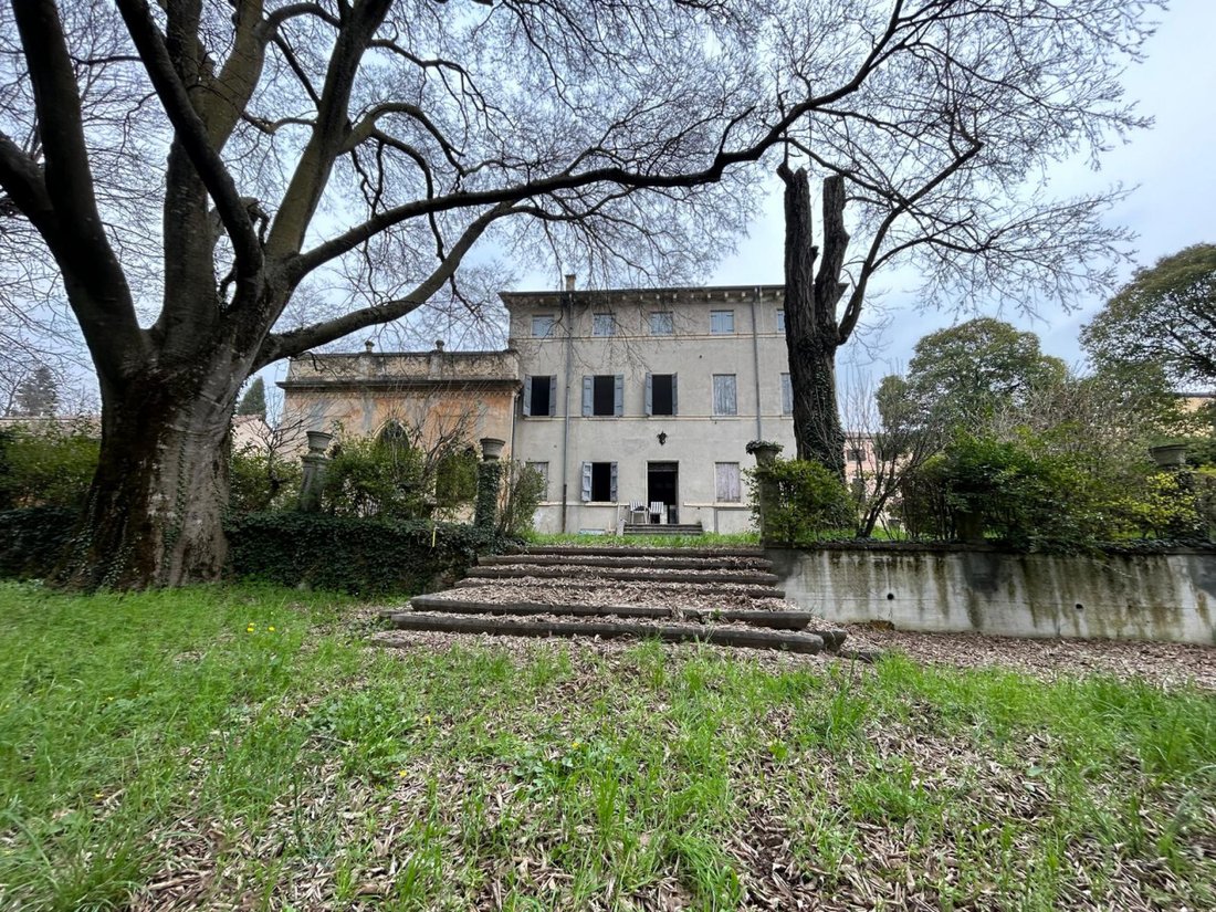 Villa in Tregnago, Veneto, Italy 1 - 14049206