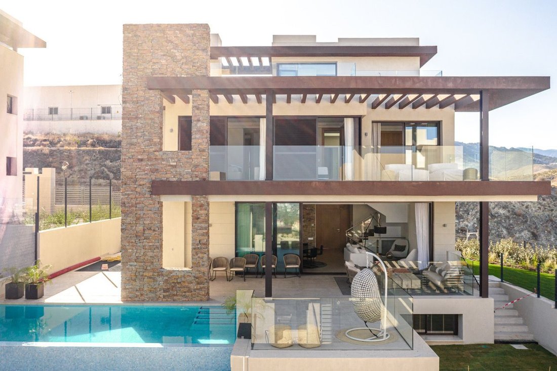 Villa in La Zagaleta, Benahavis, Andalusia 4 - 16024019